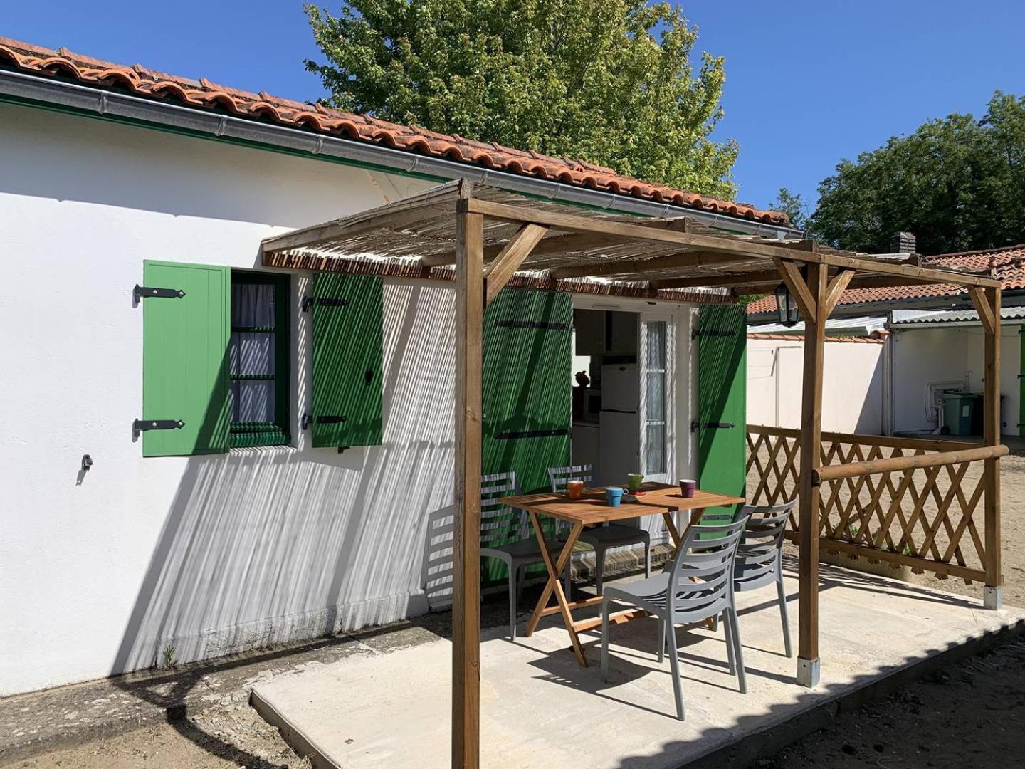 St Georges De Didonne - Agreable Petite Maison Avec Cour - 1 Chambre Saint-Georges-de-Didonne Dış mekan fotoğraf